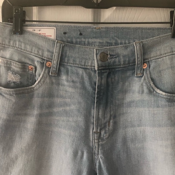 GAP Petite “Girlfriend Mid Rise” Light Blue Jeans - Picture 4 of 13